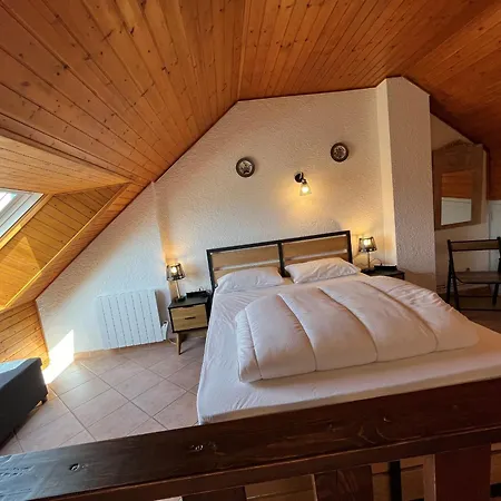 T2 + Mezzanine, Entierement Refait, A En Vercors, Proche Pistes De - Fr-1-761-40 Corrençon-en-Vercors